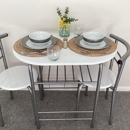 Park House Apartment Tamworth Ngoại thất bức ảnh